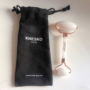 New Knesko White Jade Gemstone Roller with Pouch